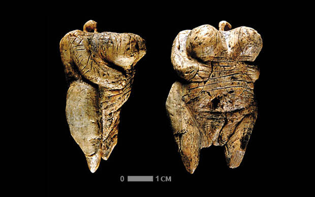 Самая древняя в мире антропоморфная статуэтка