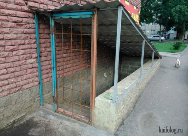 Прикольные двери (60 фото)