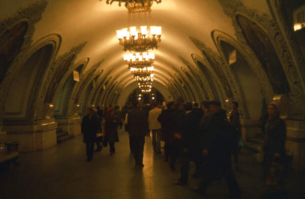 Москва. В метро Москва. В метро