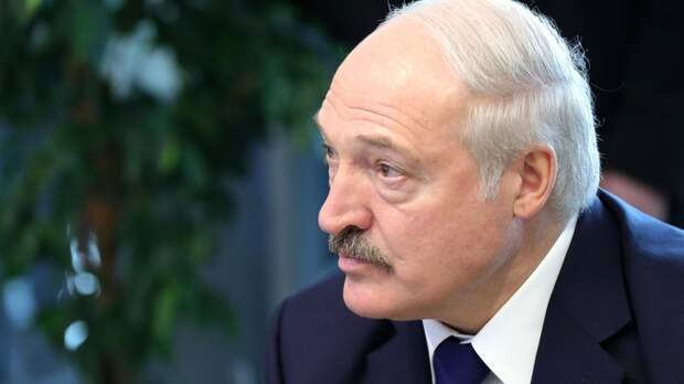 "Пошла игра по-крупному": Пушков перечислил вчерашних "лучших друзей" Лукашенко