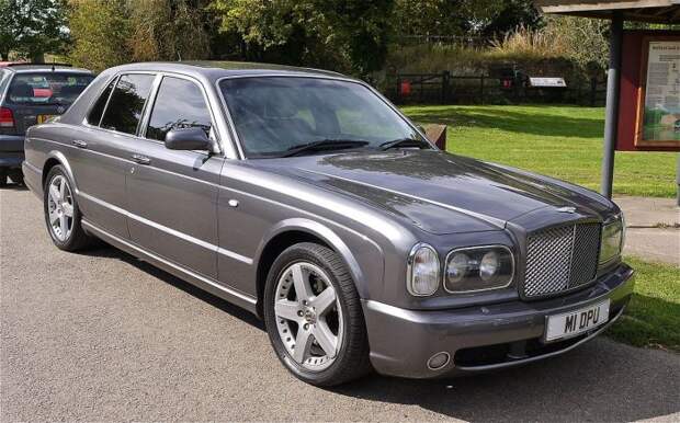 Максим Галкин обожает Bentley Arnage.