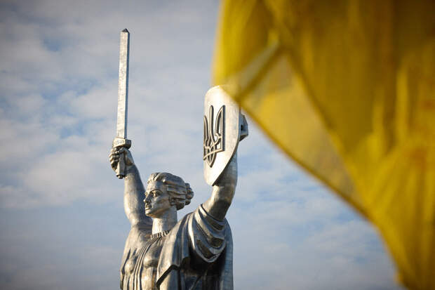 FT: в Киеве признают, что не могут победить РФ, но хотят ослабить ее экономику