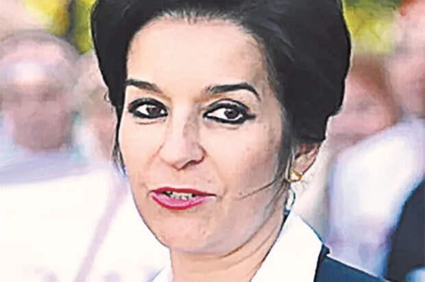 Дочь космонавта Терешковой оценила ее пластическую фигуру в новом музее