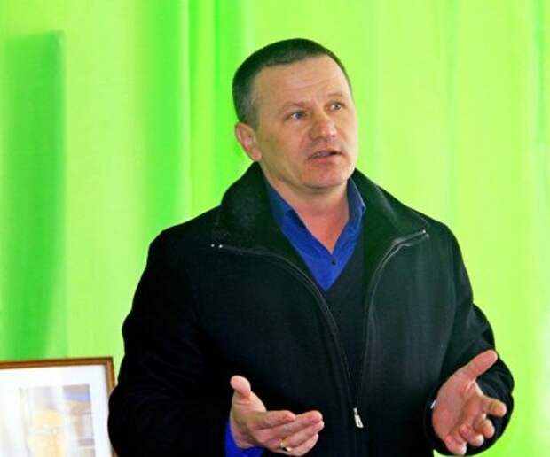 Замерзающий, но независимый Геническ Замерзающий, но независимый Геническ