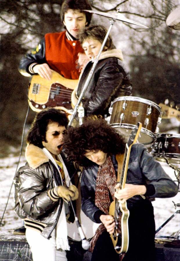 Самые знаковые песни группы Queen 08 Самые знаковые песни группы Queen