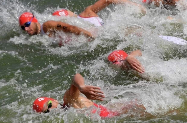 Российских юниоров-триатлонистов допустили до турниров с флагом и гимном