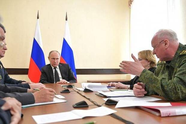 Путин потребовал проверить все без исключения версии и причины пожара в Кемерово Путин потребовал проверить все без исключения версии и причины пожара в Кемерово зимняя вишня, кемерово, пожар, расследования, трагедия, факты