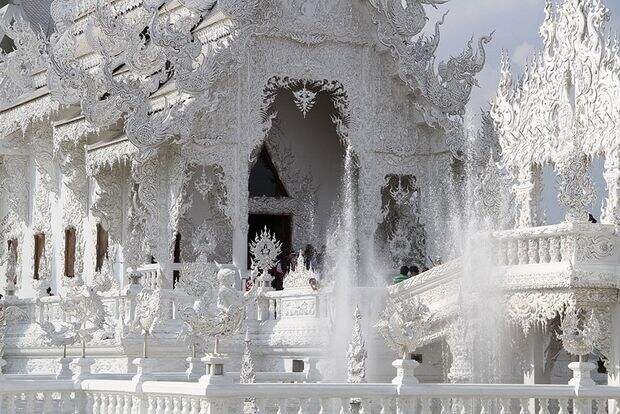 Wat Rong Khun-9