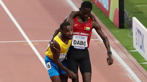 Скандал из-за гостиницы и фейр-плей бегунов: в Дохе стартовал ЧМ по лёгкой атлетике