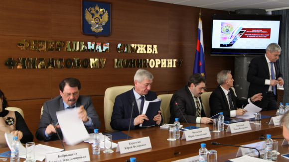 Экономика и финансы: Росфинмониторинг вводит банковские санкции против 41 страны
