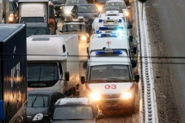 Водителю BMW сломали нос за отказ пропустить скорую помощь в Москве авто, анти, факты
