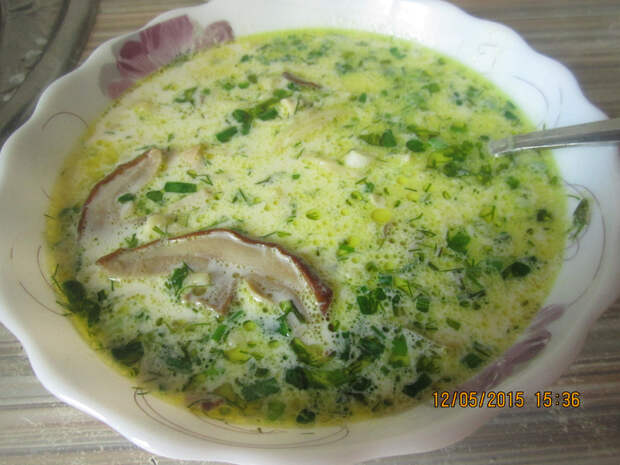 Суп - лапша с грибами на курином бульоне