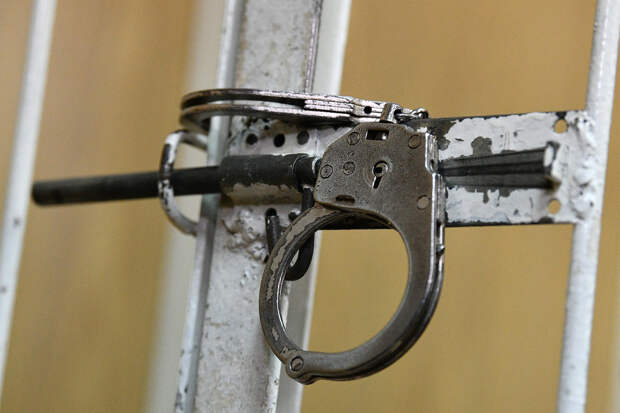 Россиянин попал в полицию за разбитую машину матери сожительницы