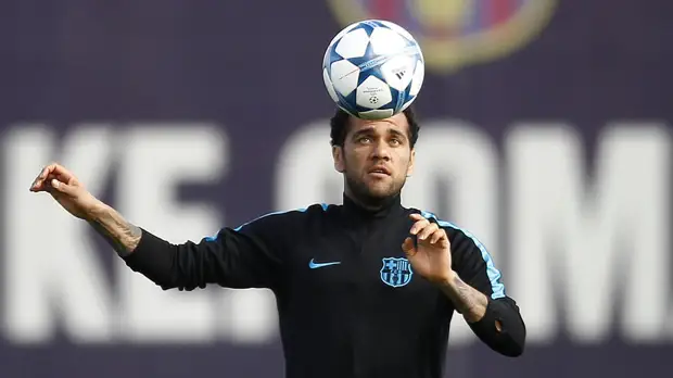 Дани Алвес прокомментировал своё возвращение в «Барселону»