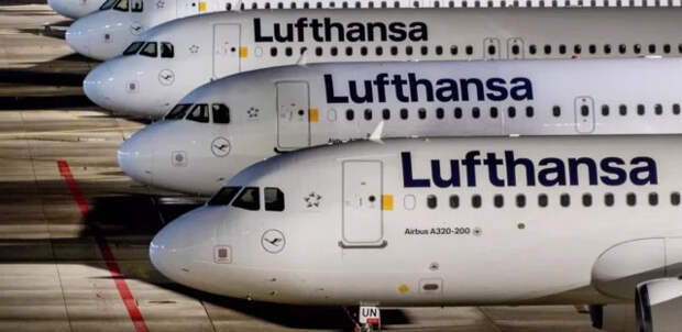 Бортпроводники Lufthansa объявили забастовку вслед за пилотами