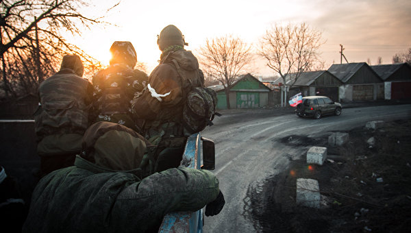 Ополченцы ДНР в Донецкой области. Архивное фото Ополченцы ДНР в Донецкой области. Архивное фото