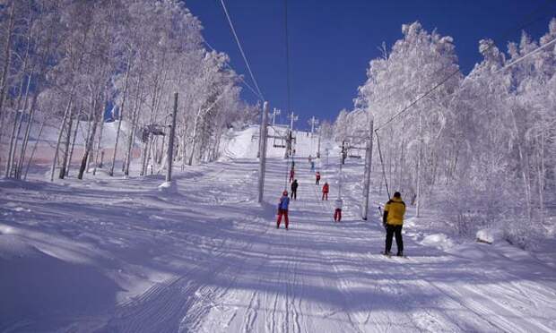 Власти Сахалина построят второй по величине в России горнолыжный курорт