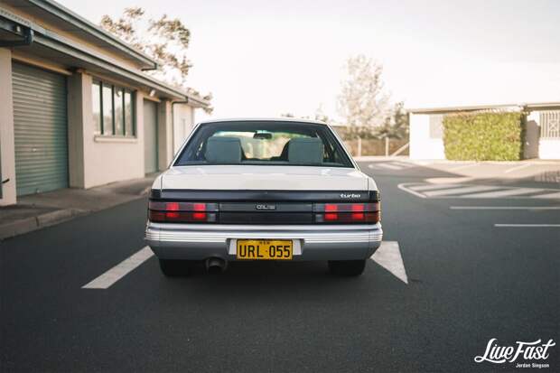 Holden Calais 1986 — культурная классика с турбомотором Nissan