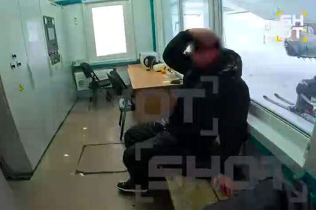 На Сахалине лыжник катался без шлема и рассек голову, столкнувшись с другом