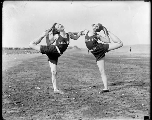 Женская пляжная мода 1920-х годов  1920, женщина, мода, пляж