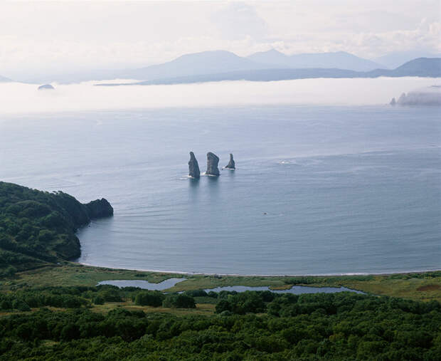 Kamchatka_three_brothers_rdfr Kamchatka_three_brothers_rdfr