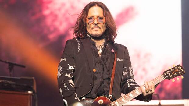 Стало известно, что происходит в личной жизни Джонни Деппа после скандала с Эмбер Хёрд