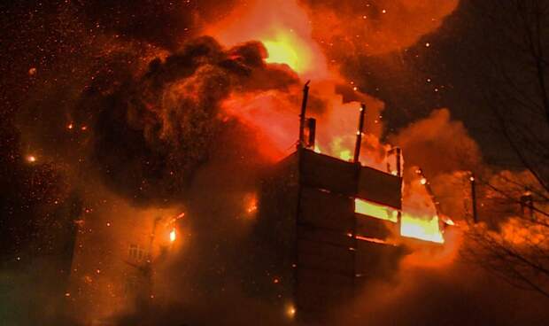 Пожар на территории Тушинского машиностроительного завода, 10 декабря