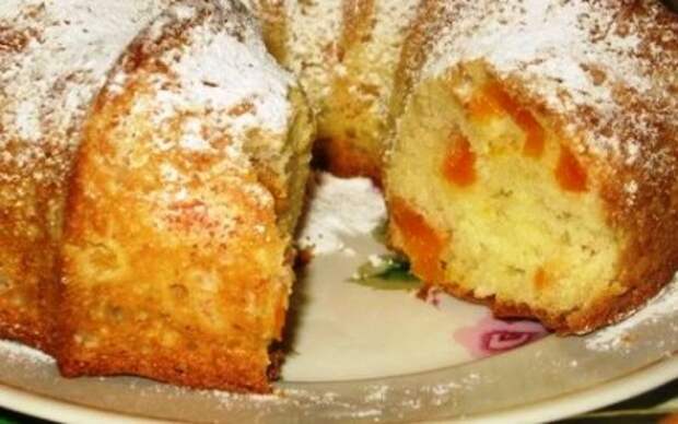 Кекс с курагой