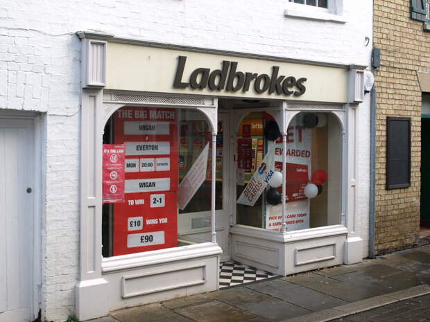 Ladbrokes Ireland закроет 52 убыточных ППС
