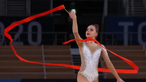 Дина Аверина завоевала серебро в личном многоборье на Олимпиаде в Токио