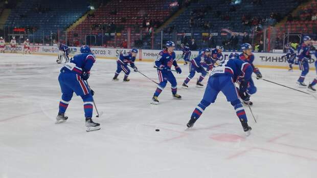 Нападающий Иван Зинченко перешел из СКА в московское «Динамо»