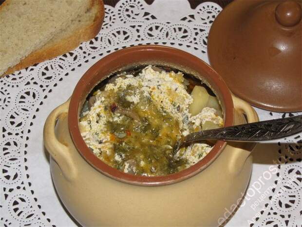 Картошка с мясом в горшочках. Готовое мясо в горшочках с картофелем