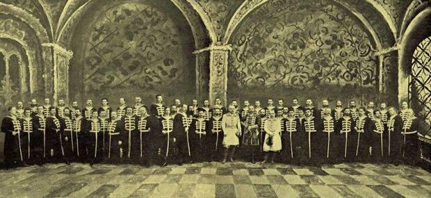 Костюмированный бал 1903 года.