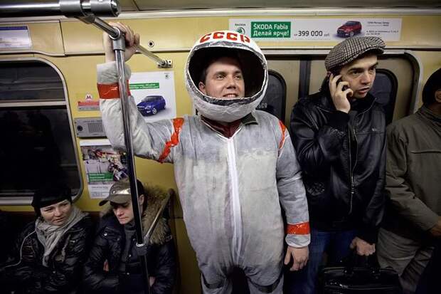 Неординарные пассажиры метро Неординарные пассажиры метро люди, метро