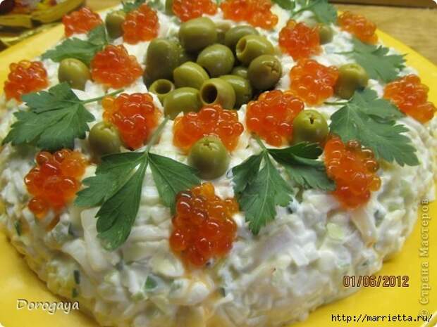 Царский салат с кальмарами и красной икрой (8) (520x390, 141Kb)