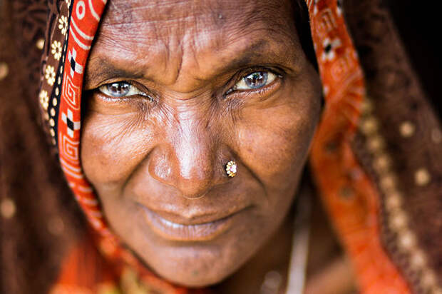 Eyes-are-windows-of-the-soul6__880