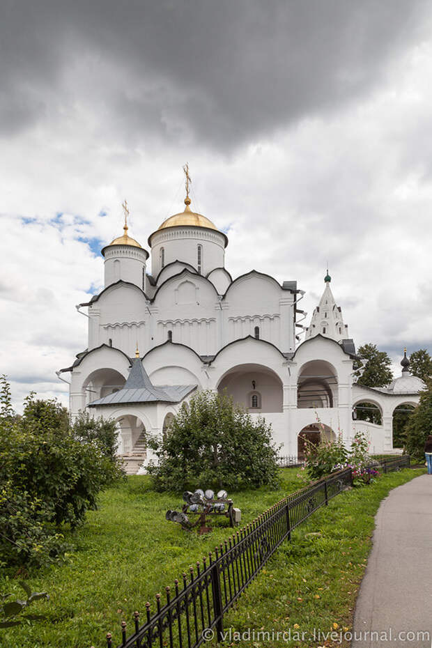 Свято Покровский женский монастырь города Суздаля