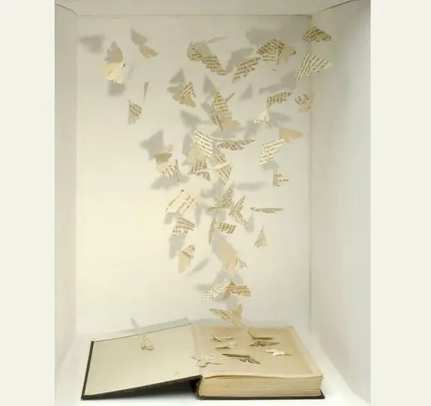 Тихий американец - первая бумажная скульптура Сью Блэквелл. Фото