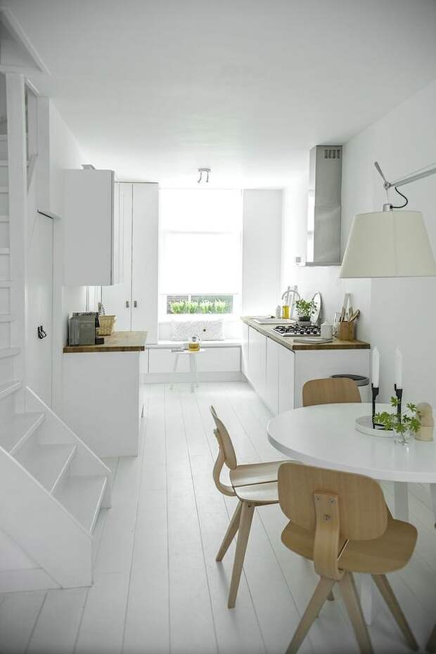 Кухня в цветах: серый, светло-серый, белый, бежевый. Кухня в стиле скандинавский стиль.