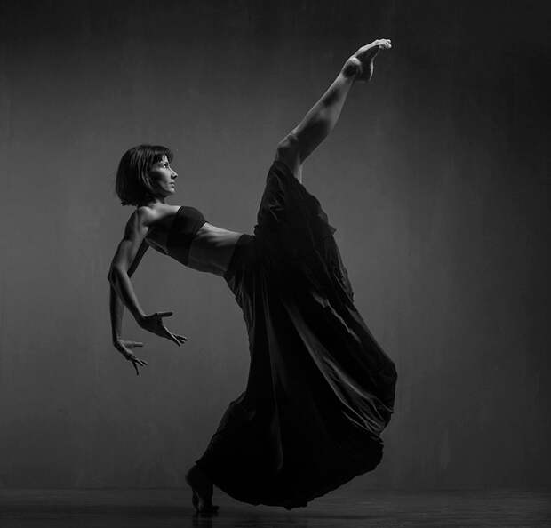 https://static.boredpanda.com/blog/wp-content/uploads/2016/10/dance-photography-vadim-stein-115-580496e237cf7__880.jpg