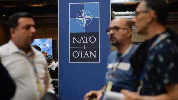 В СВР указали на готовность НАТО убивать граждан ЕС для обвинения России