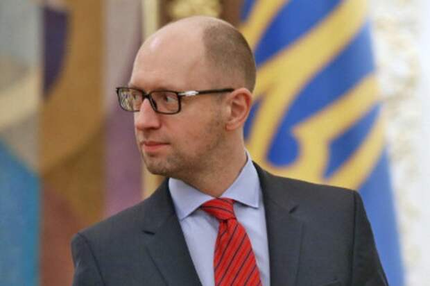 Украина скатывается в 90-е, а Яценюк идет в отставку