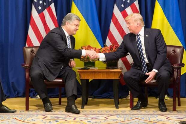 Петр Порошенко и Доанльд Трамп. Фото: GLOBAL LOOK press/Shealah Craighead