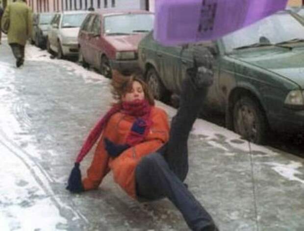Осторожно, гололёд! зима, лед, люди, снег