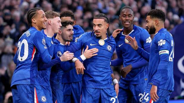 Дубль Педро принес «Челси» победу над «Наполи» и выход напрямую в 1/8 финала