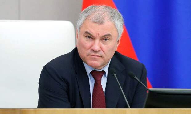 "Ведомости": Володин предложил повысить зарплаты вице-спикерам и главам комитетов Госдумы