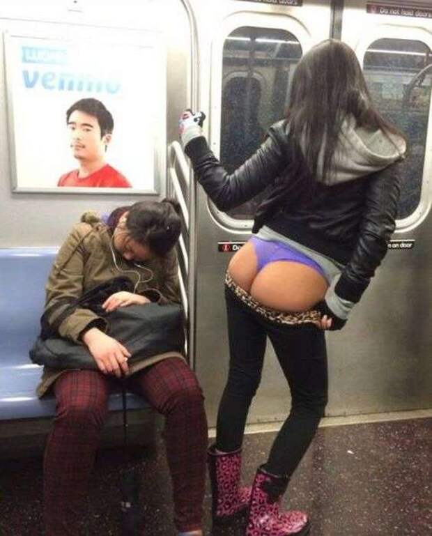 Странные девушки Странные девушки