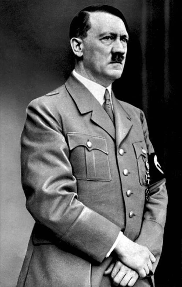 Bundesarchiv Bild 183-S33882, Adolf Hitler retouched.jpg