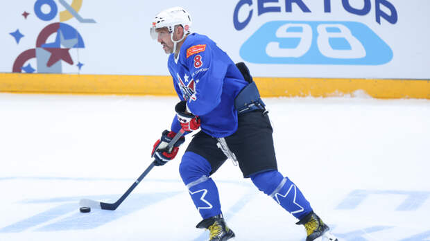 «Офис Овечкина»: как легендарный хоккеист забивает свои голы