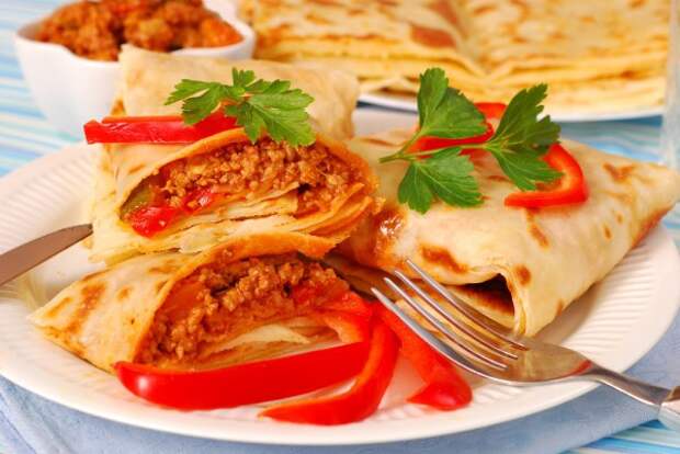 Блины на Масленицу с мясом